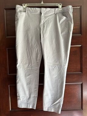 Old Navy Light Gray Women's Pixie Pants